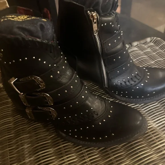 Freebird boots size 10 black NEW!!!!!